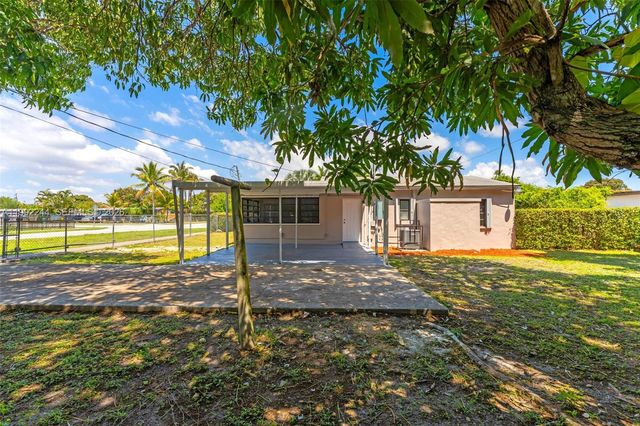 10170 SW 170th Ter, Miami, FL 33157