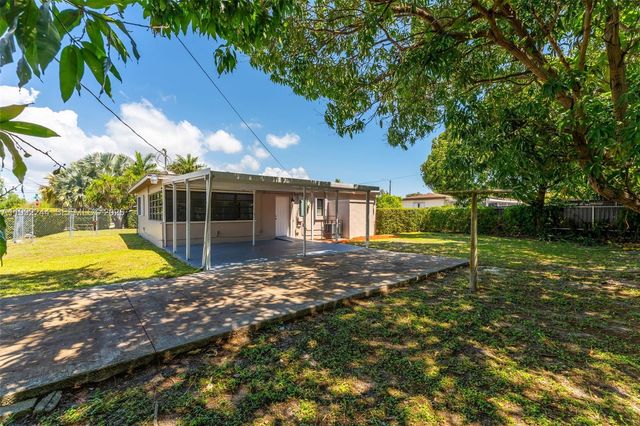 10170 SW 170th Ter, Miami, FL 33157