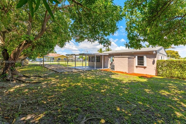 10170 SW 170th Ter, Miami, FL 33157