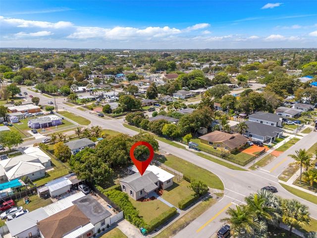 10170 SW 170th Ter, Miami, FL 33157