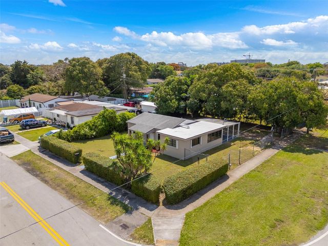 10170 SW 170th Ter, Miami, FL 33157