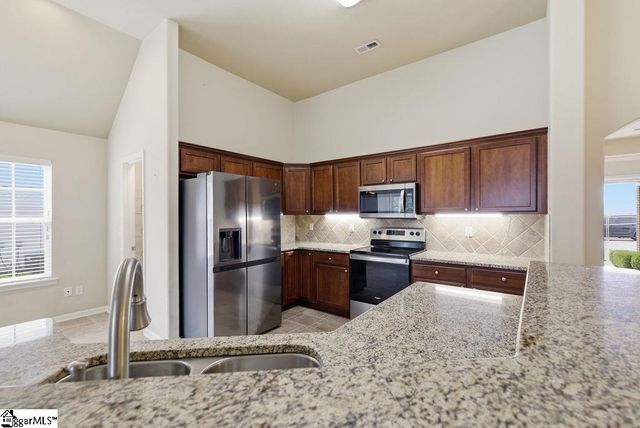 105 Eagles View Court, Easley, SC 29642