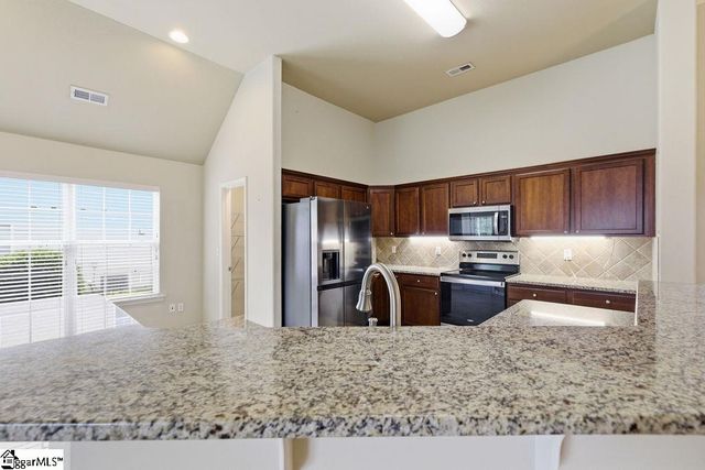 105 Eagles View Court, Easley, SC 29642