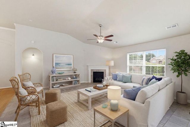 105 Eagles View Court, Easley, SC 29642