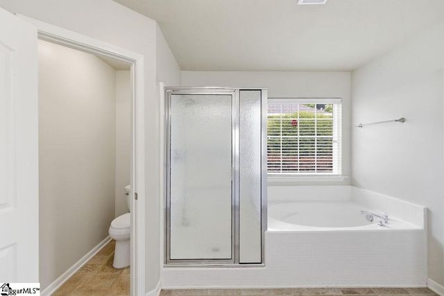 105 Eagles View Court, Easley, SC 29642
