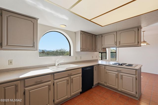 2350 S Camino Del Sol, Green Valley, AZ 85622