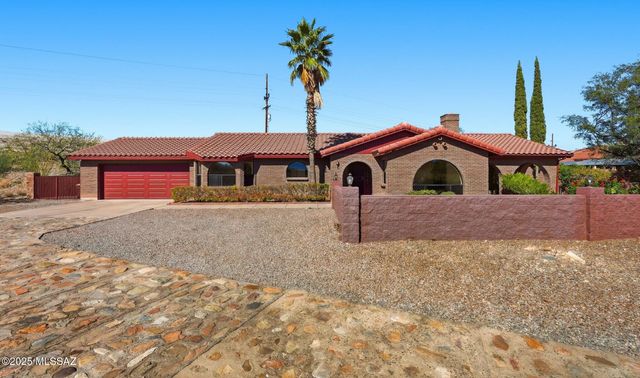 2350 S Camino Del Sol, Green Valley, AZ 85622