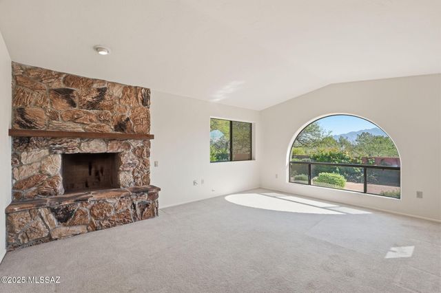 2350 S Camino Del Sol, Green Valley, AZ 85622