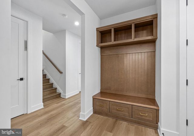 8601 ERDEM PL, Chevy Chase, MD 20815