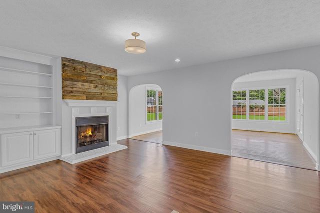 47 ROSEBERRY LN, Urbanna, VA 23175