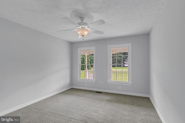 47 ROSEBERRY LN, Urbanna, VA 23175