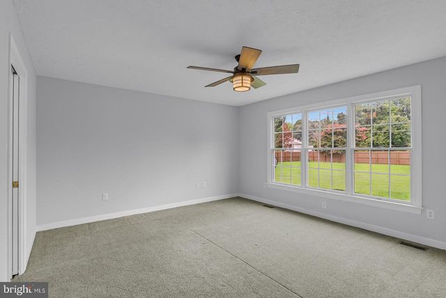 47 ROSEBERRY LN, Urbanna, VA 23175