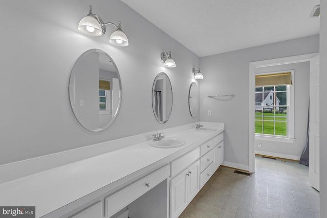 47 ROSEBERRY LN, Urbanna, VA 23175