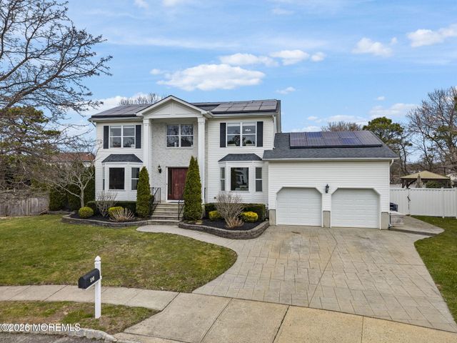 41 Netty Street, Howell, NJ 07731