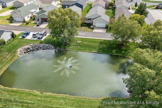 5232 E Sunfield Lane, Holland, MI 49423