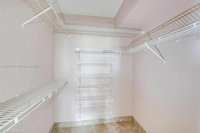 471 Ives Dairy Rd 402-3, Miami, FL 33179