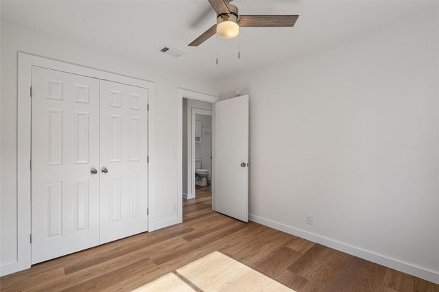 500 Mitchell DR, Hutto, TX 78634