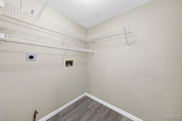 1450 Whispering Creek Drive, Ballwin, MO 63021