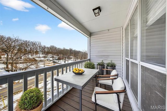 1450 Whispering Creek Drive, Ballwin, MO 63021