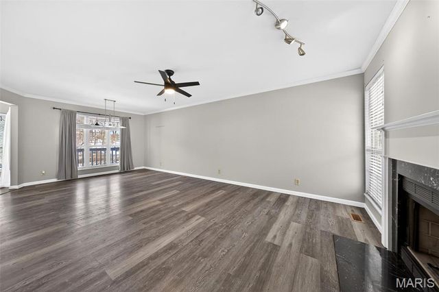 1450 Whispering Creek Drive, Ballwin, MO 63021