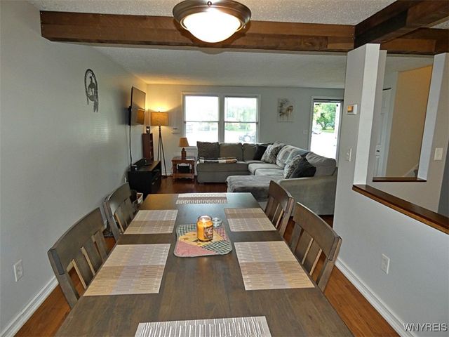 6598 Parkwood Drive, Lockport Town, NY 14094