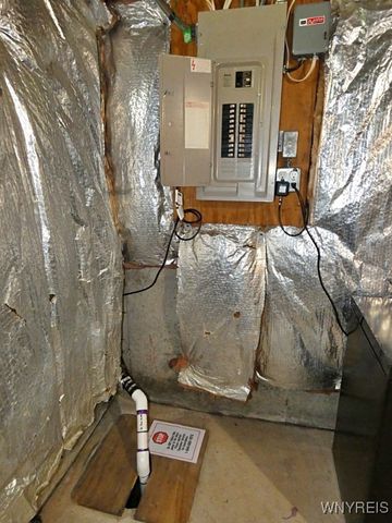 6598 Parkwood Drive, Lockport Town, NY 14094