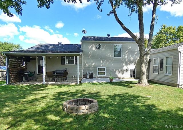 6598 Parkwood Drive, Lockport Town, NY 14094