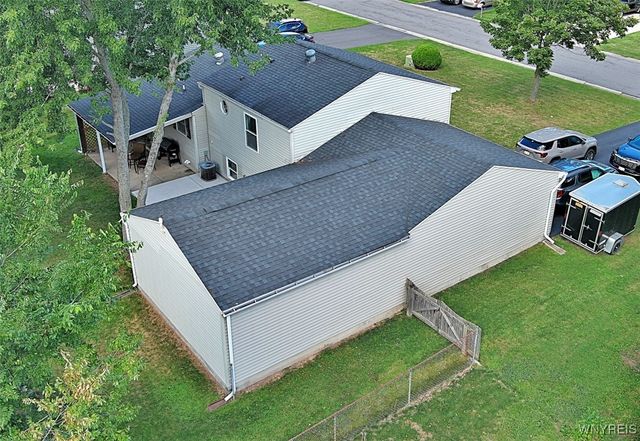 6598 Parkwood Drive, Lockport Town, NY 14094