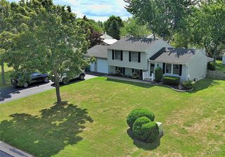 6598 Parkwood Drive, Lockport Town, NY 14094