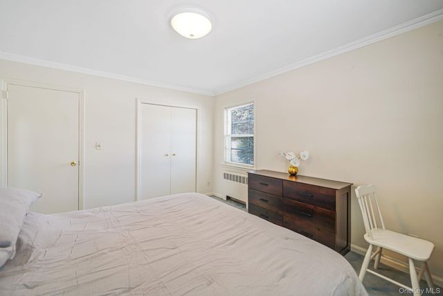 53 Canterbury Lane, North Babylon, NY 11703