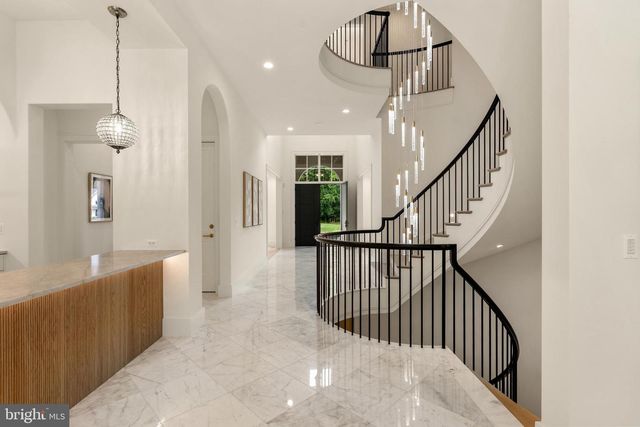 792 FALLS FARM CT, Great Falls, VA 22066
