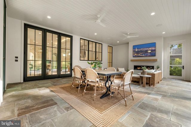 792 FALLS FARM CT, Great Falls, VA 22066