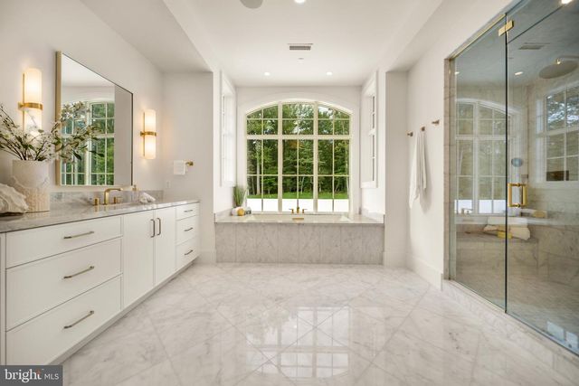 792 FALLS FARM CT, Great Falls, VA 22066