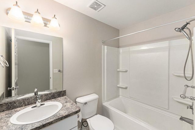 28541 Carlton Way Drive, Novi, MI 48377