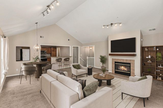 28541 Carlton Way Drive, Novi, MI 48377