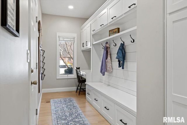 8 Riverwood Drive, Rochester, IL 62563