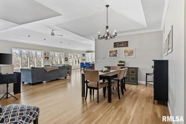 8 Riverwood Drive, Rochester, IL 62563