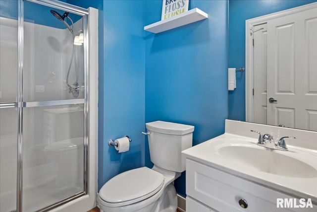 8 Riverwood Drive, Rochester, IL 62563