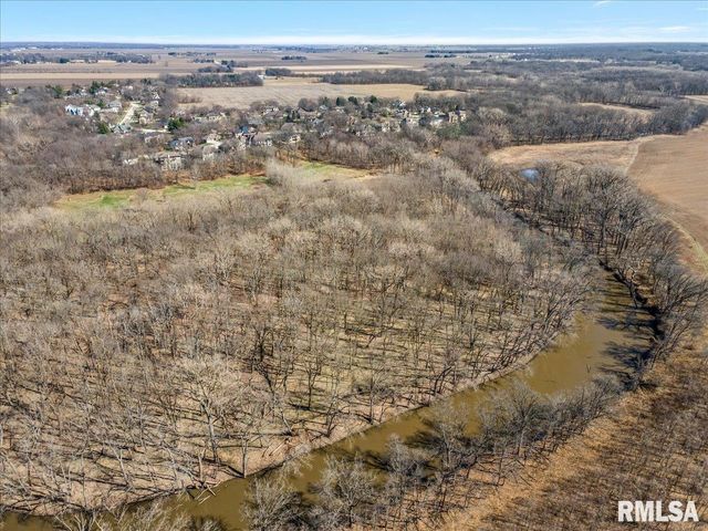 8 Riverwood Drive, Rochester, IL 62563