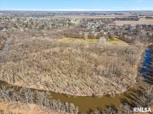 8 Riverwood Drive, Rochester, IL 62563