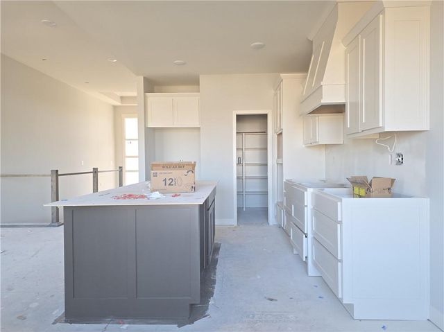 4551 145th Terrace, Basehor, KS 66007