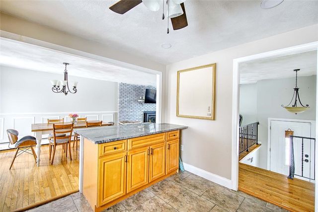 8 Surrey Lane, West Warwick, RI 02893