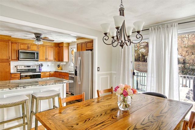 8 Surrey Lane, West Warwick, RI 02893