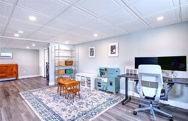 8 Surrey Lane, West Warwick, RI 02893