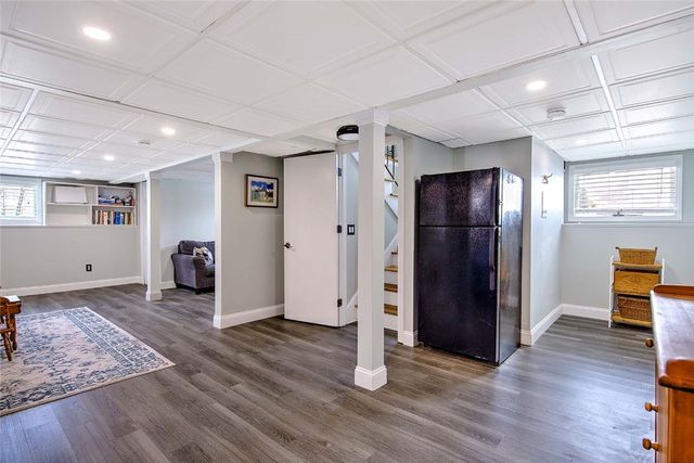 8 Surrey Lane, West Warwick, RI 02893