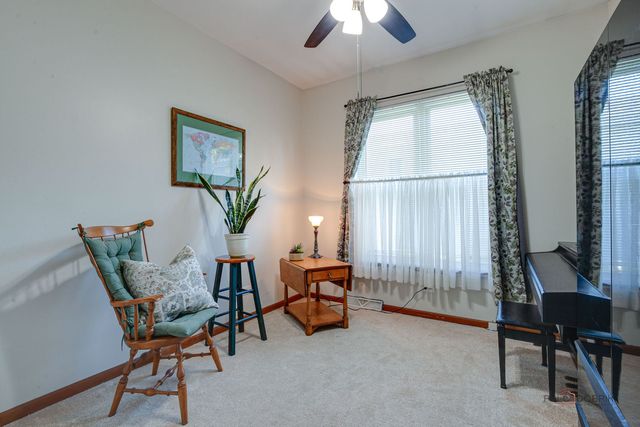 3548 BLUE HERON Circle, Grayslake, IL 60030