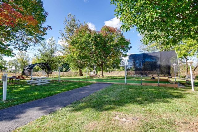 3548 BLUE HERON Circle, Grayslake, IL 60030