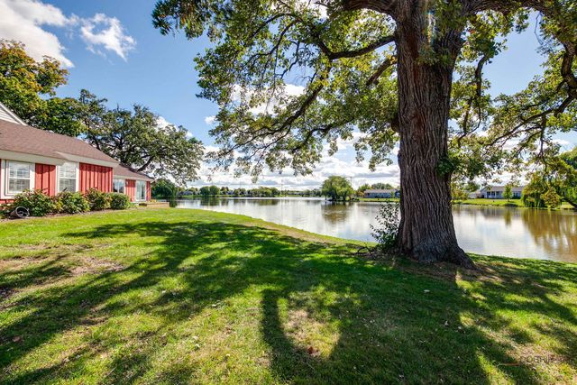 3548 BLUE HERON Circle, Grayslake, IL 60030