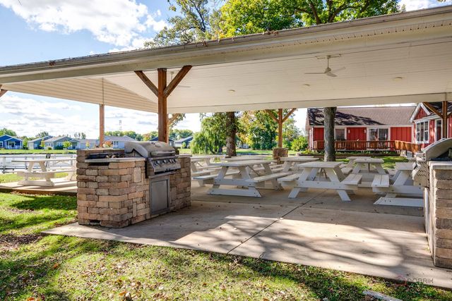 3548 BLUE HERON Circle, Grayslake, IL 60030