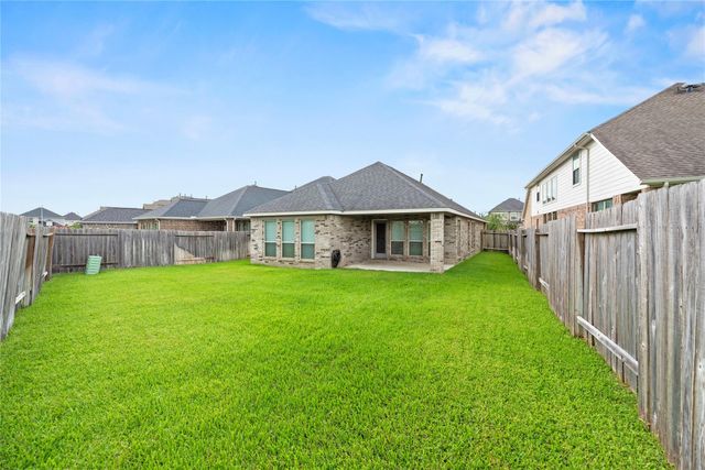 31222 Pinebrook Falls Lane, Hockley, TX 77447